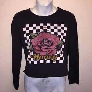 Black Graphic Long Sleeve Cropped T-shirt